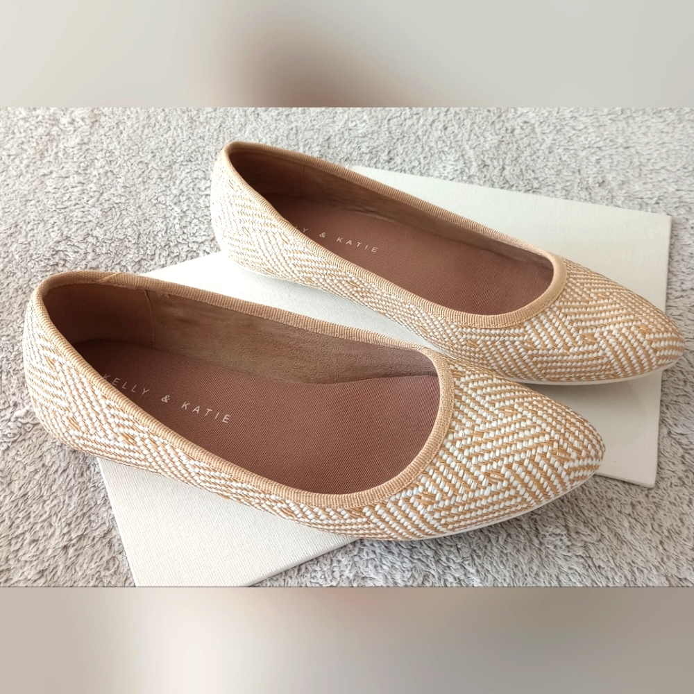 Kelly & Katie Pirassa Ballet Flat Natural beige/white woven shoes size 6.5